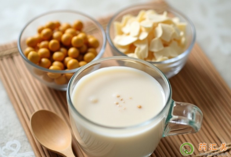 豆?jié){不能和什么食物一起吃 豆?jié){不能和什么食物一起吃